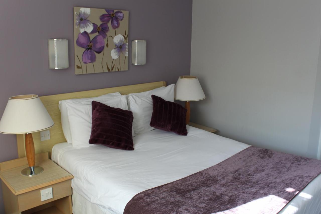 Redwings Lodge Dunstable Eksteriør billede